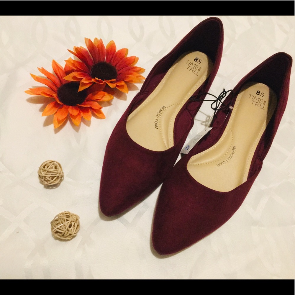‼️CLOSING SALE EVERYTHING MUST GO‼️ Maroon Flats Brand New